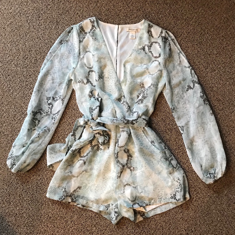 Arden b romper size small